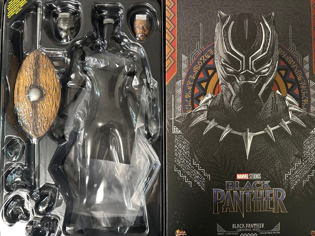 本日のみブラックパンサー フィギュア hottoys