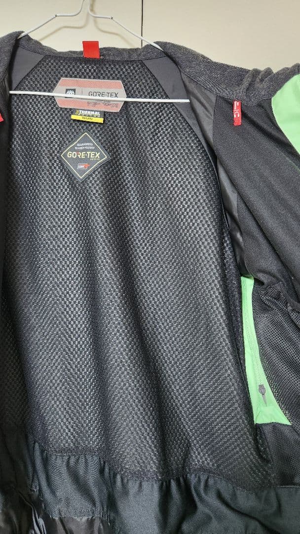 スノーボードウェア 686 GORE-TEX CORE SHELL JACKET