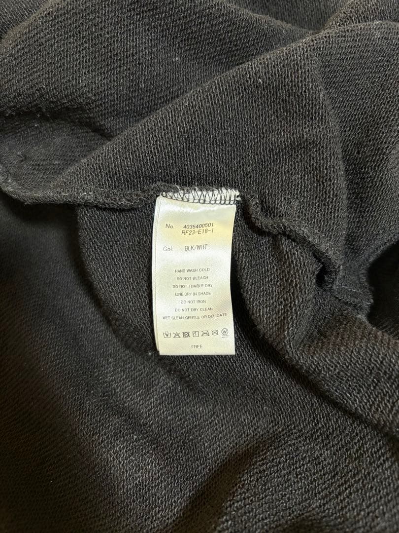 REFLEM レフレム　ジップアップパーカー　十字架　ライトストーン　ブラック