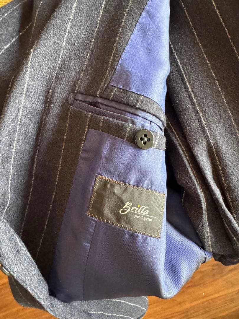 ビームス　Brilla ネイビーストライプ ビジネススーツ