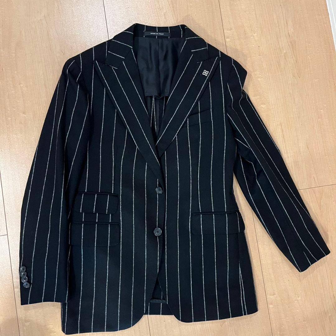 タリアトーレ　TAGLIATORE ブラックストライプ ビジネススーツ
