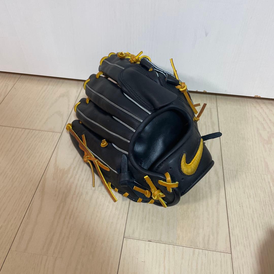 ナイキ　軟式　グローブ　一般　投手