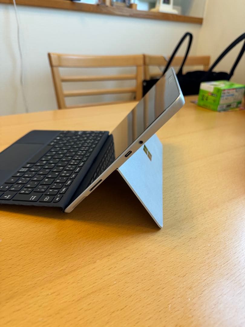surface go2 純正充電器付き