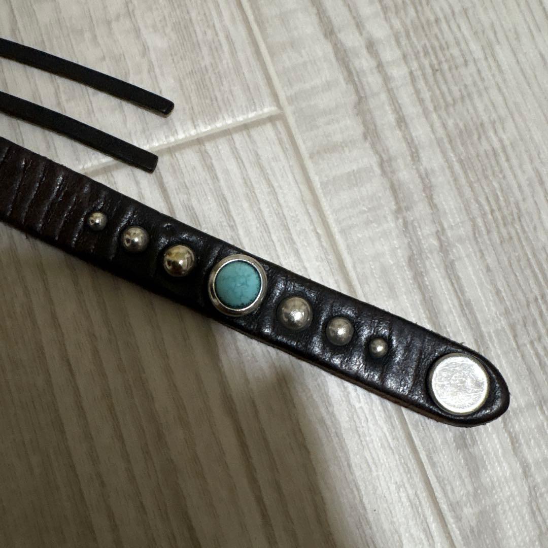 HTC レザーキーホルダー　スタッズ　ターコイズ　茶芯