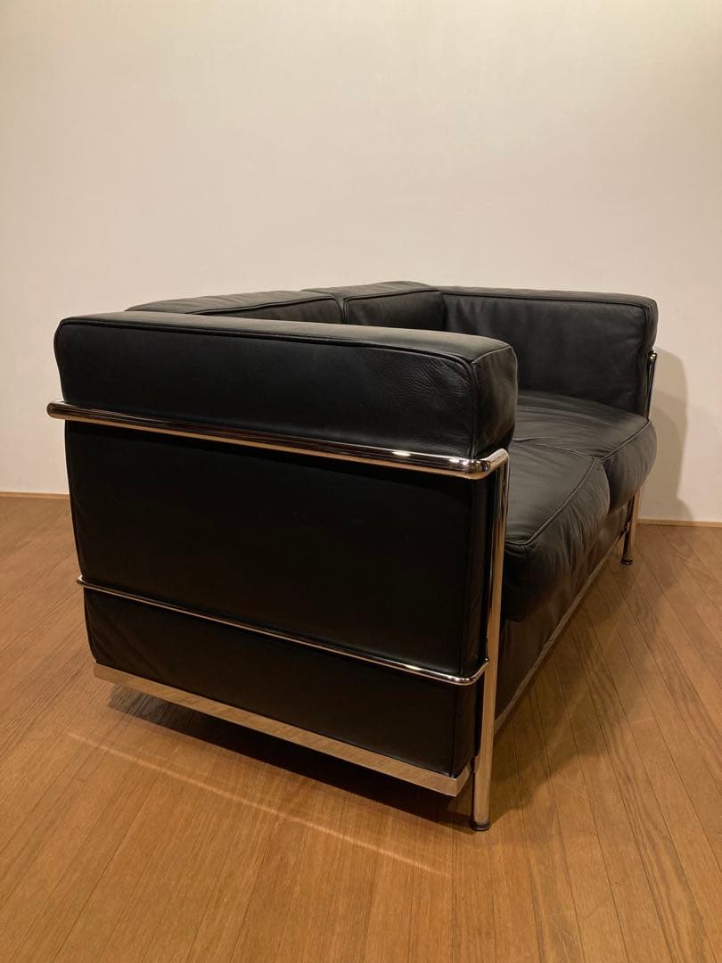 コルビュジエ LC2 黒本革 ヴィンテージ ソファ 2人掛け 羽毛クッション