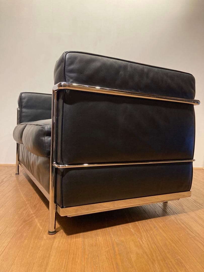コルビュジエ LC2 黒本革 ヴィンテージ ソファ 2人掛け 羽毛クッション