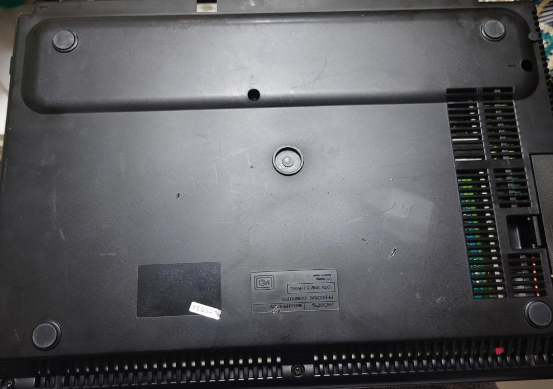 MSX２+　SONY　HB-F１XV