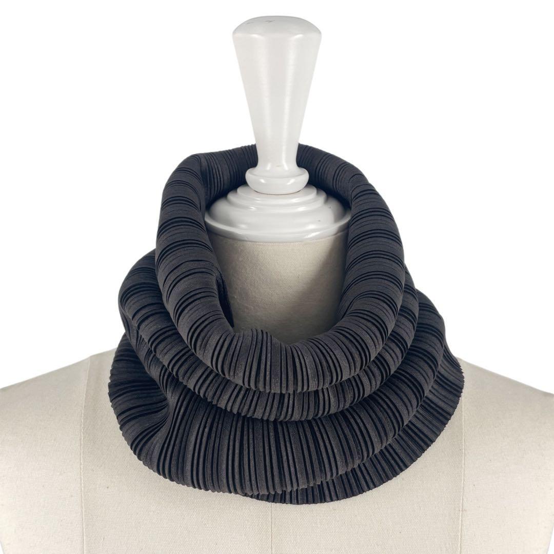 m*い様 美品イッセイミヤケ PLEATS PLEASE スヌード　ネックウォー