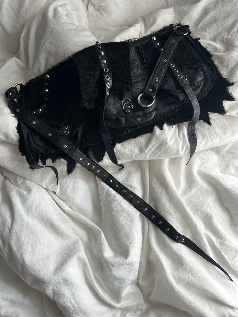 GINZI レザーショルダーバッグ