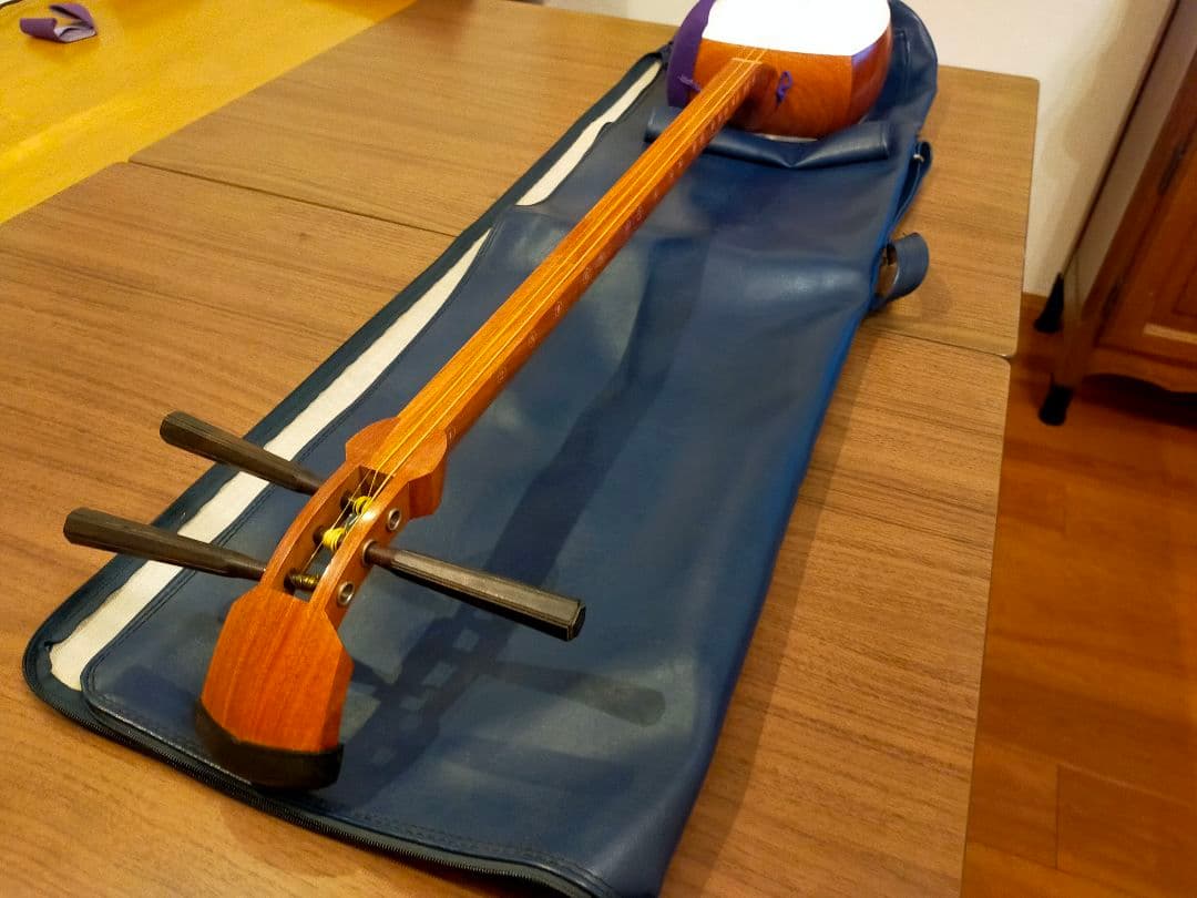 三味線本体 木製 ケース付き