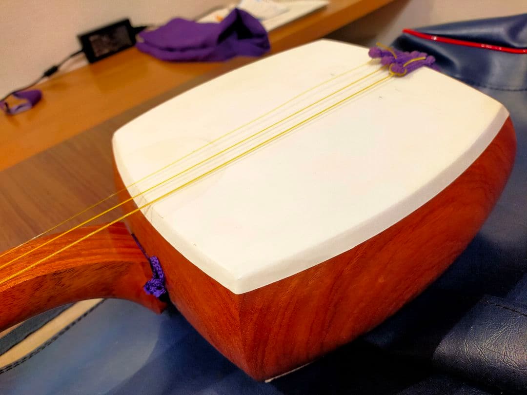 三味線本体 木製 ケース付き