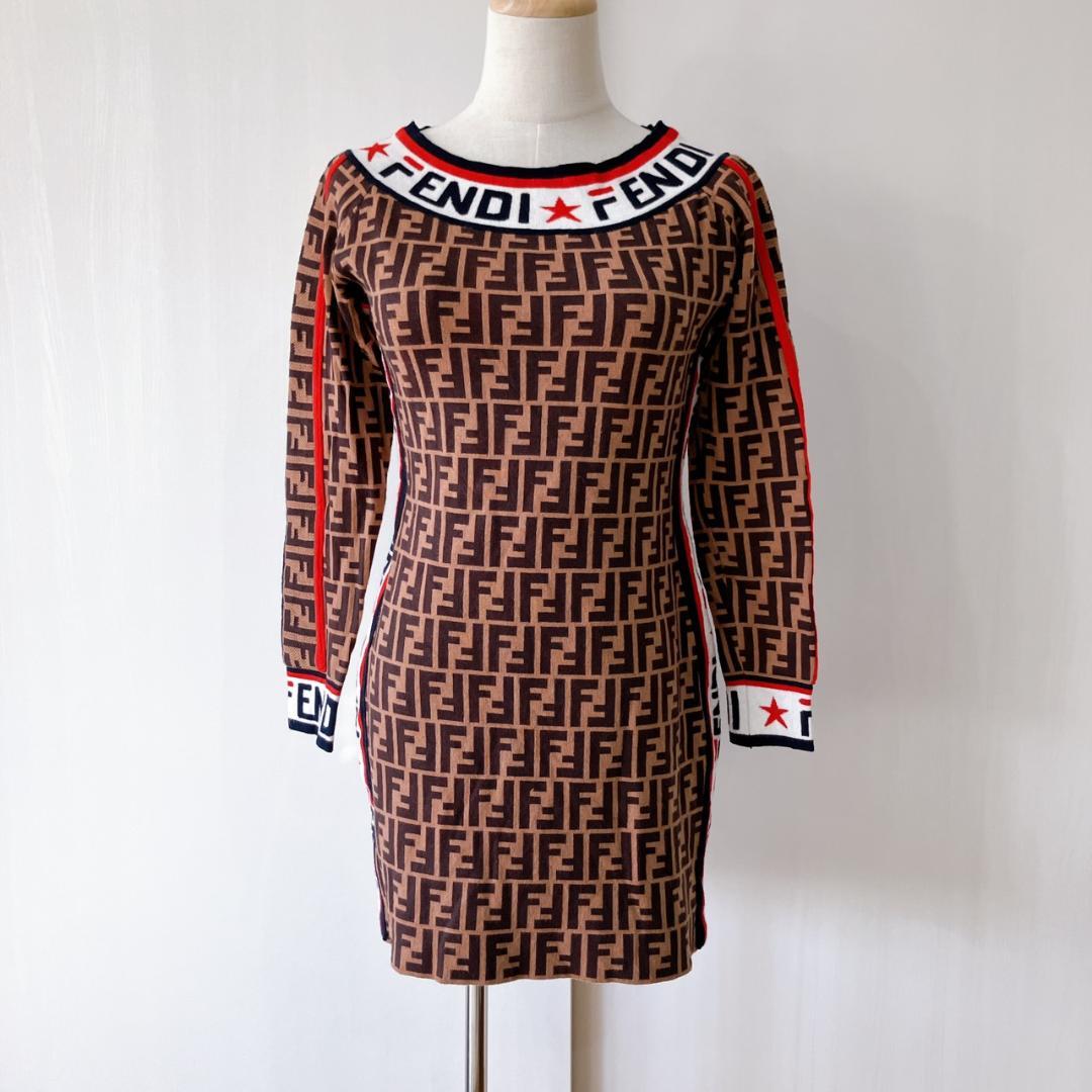 【美品】　フェンディ　ズッカ柄ロゴラインラグランスリーブミニニットワンピース