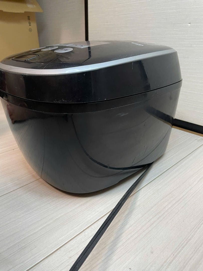 (TIGER)タイガー圧力IH炊飯ジャー　JPC-KS18 ブラック一升炊き