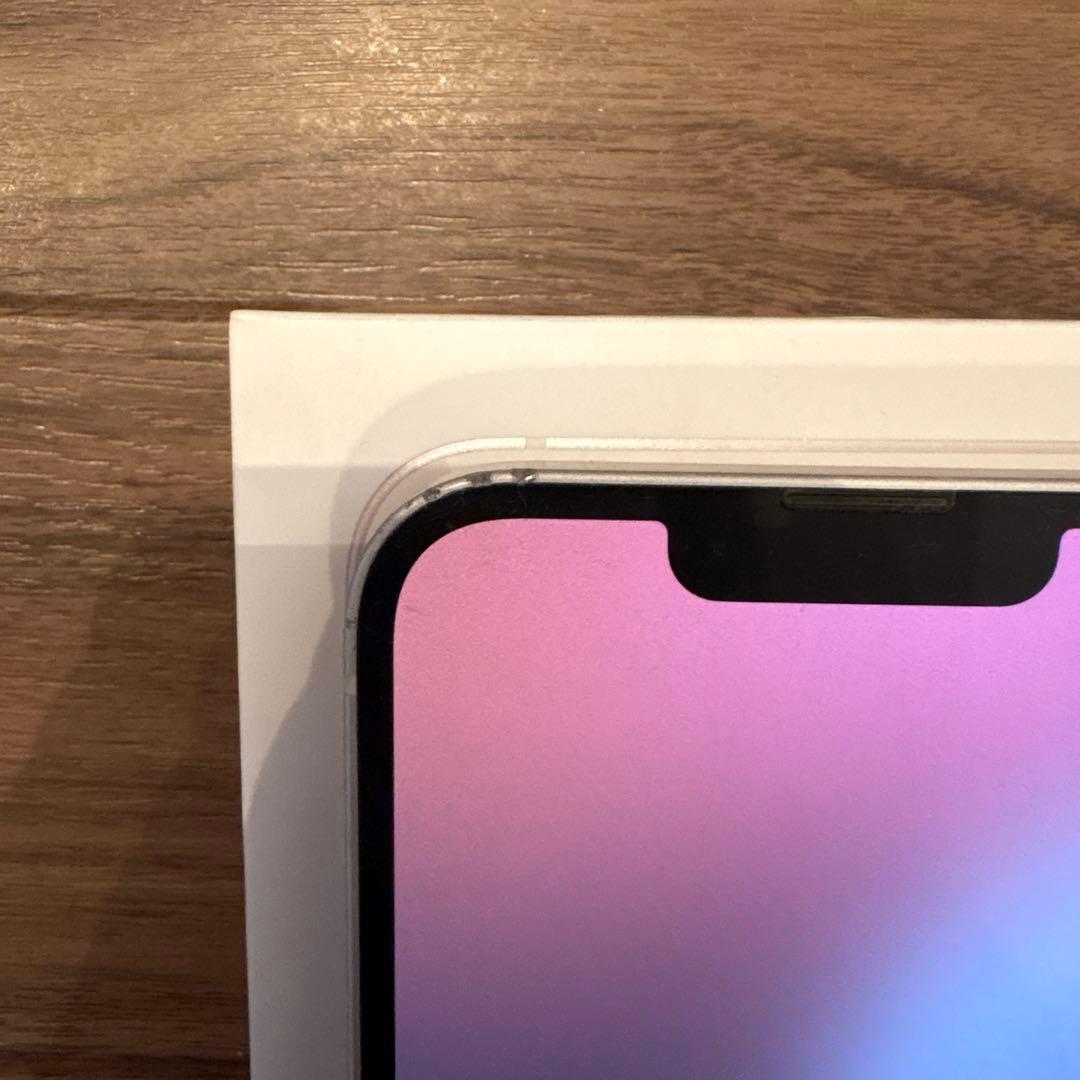 iPhone13 本体 スターライト 256GB