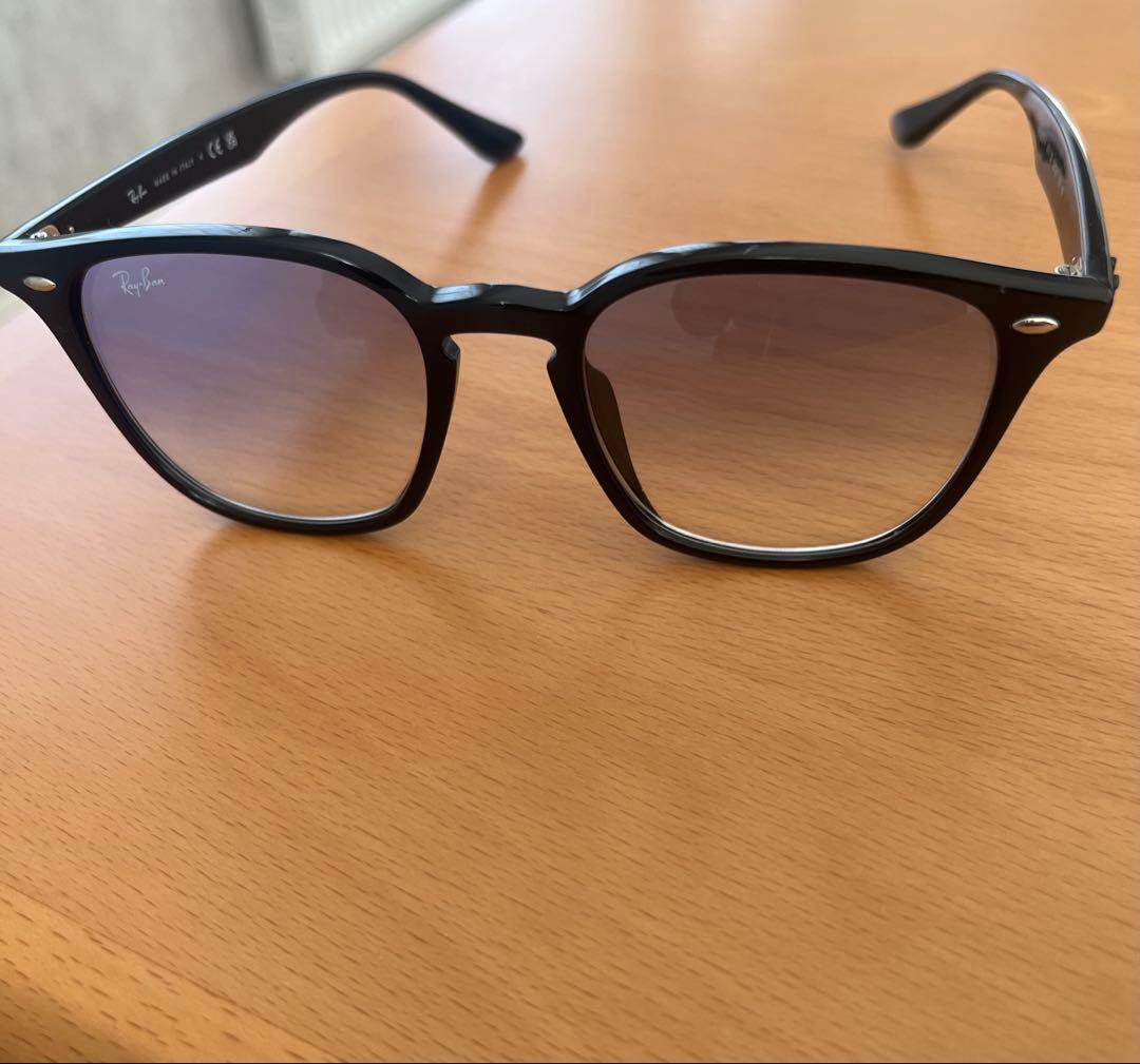 レイバンモデルコード RB4258F 601/19 52-20