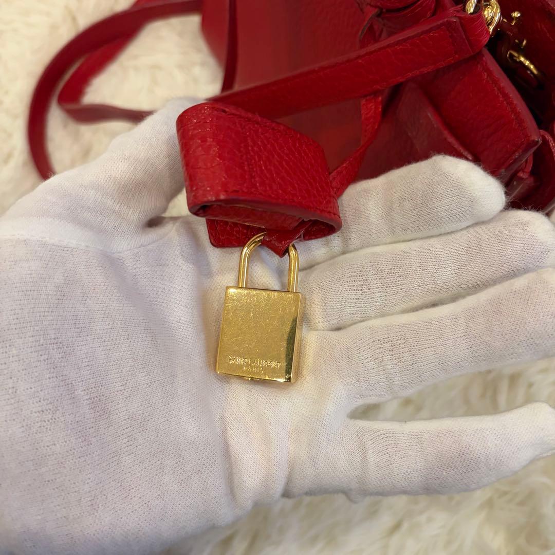 SAINT LAURENT レッド ハンドバッグ　サックドジュール