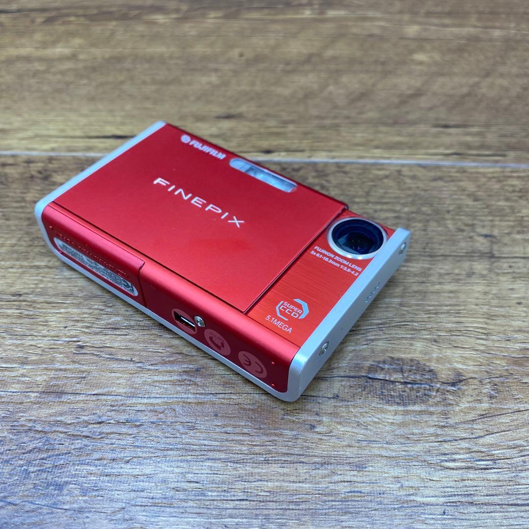 FUJIFILM 富士フィルム　デジカメ　FINEPIX z1  Y-45