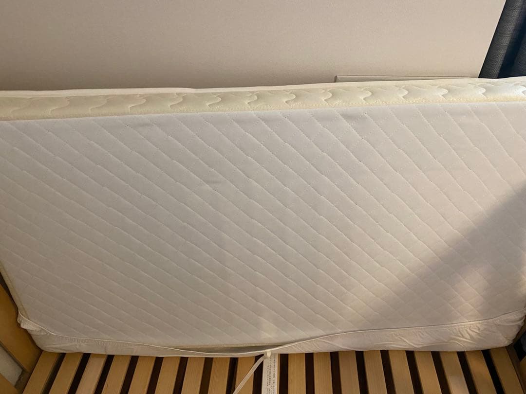 Boori アリス6歳までベビーベッド、ベッドガード、マットレス、お布団2枚等付