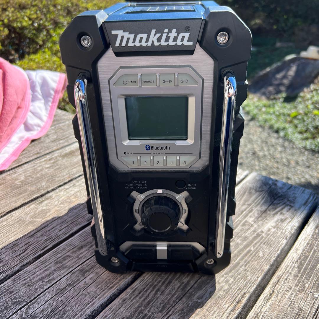マキタ　ラジオ　MR１０８