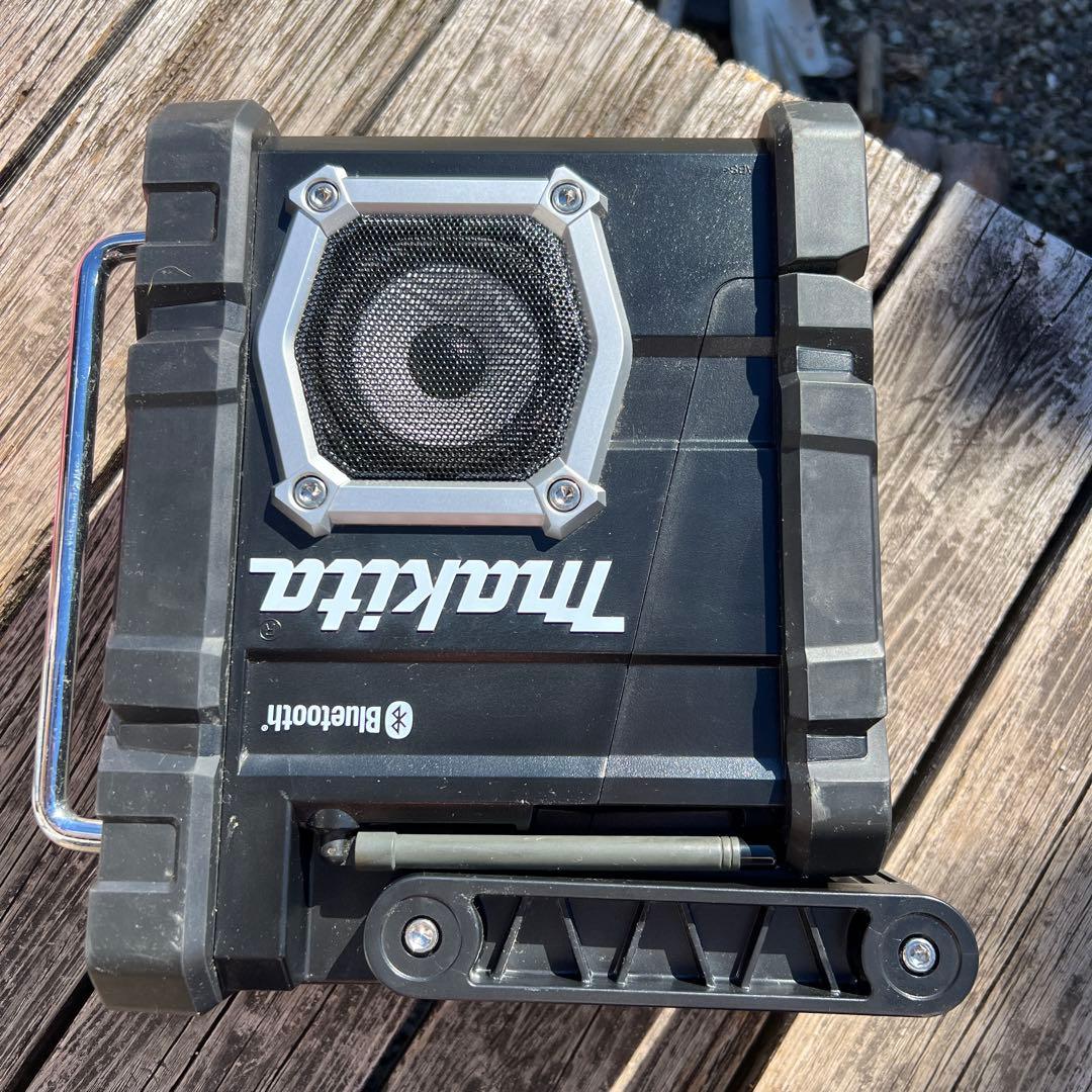 マキタ　ラジオ　MR１０８