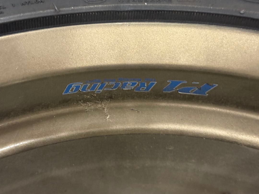 P1レーシング　17インチ　114.3 4本　ブロンズ