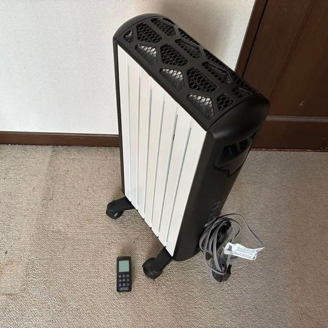 デロンギマルチダイナミックヒーター MDH09-BK 900W リモコン付き