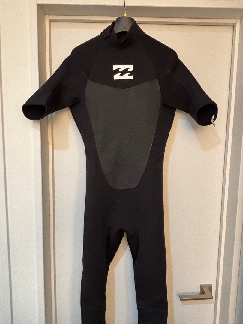 新品BILLABONG ABSOLUTE COMP シーガル ブラック　Mサイズ