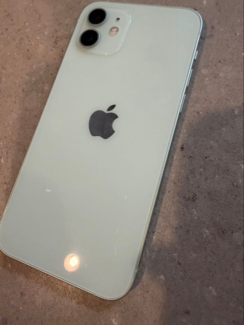 【美品】iPhone12 64GB グリーン