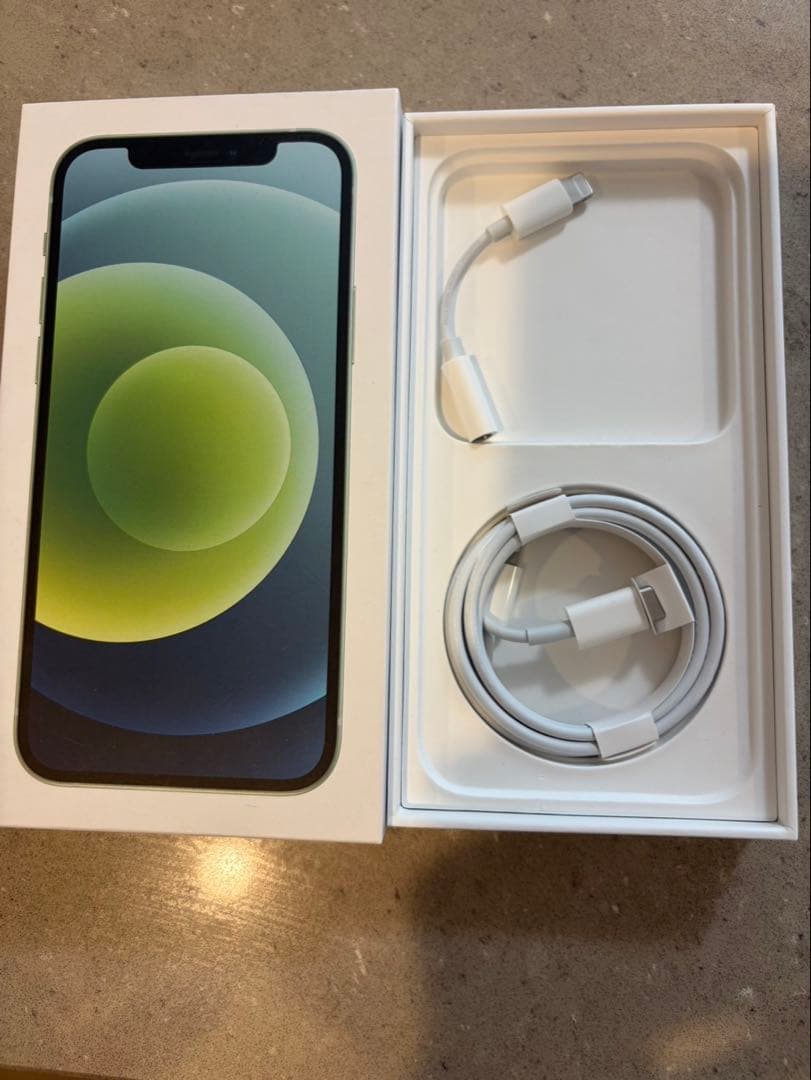 【美品】iPhone12 64GB グリーン