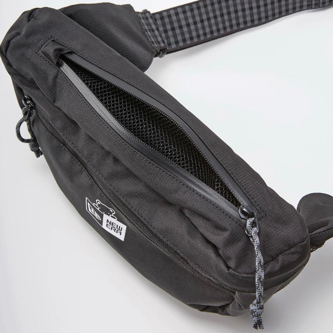 〈familiar × NEWERA〉ボディバッグ　ファミリア × ニューエラ