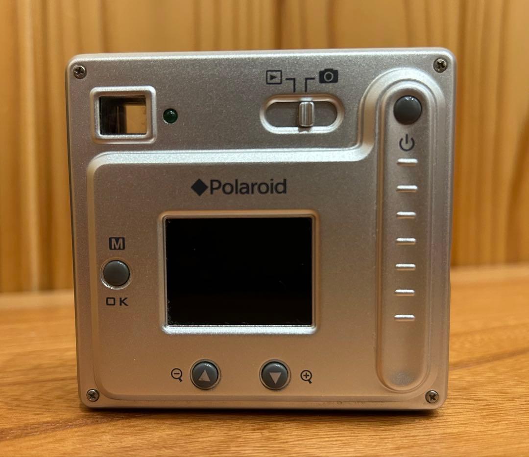 Polaroid PDC2070 動作確認済み　デジタルカメラ