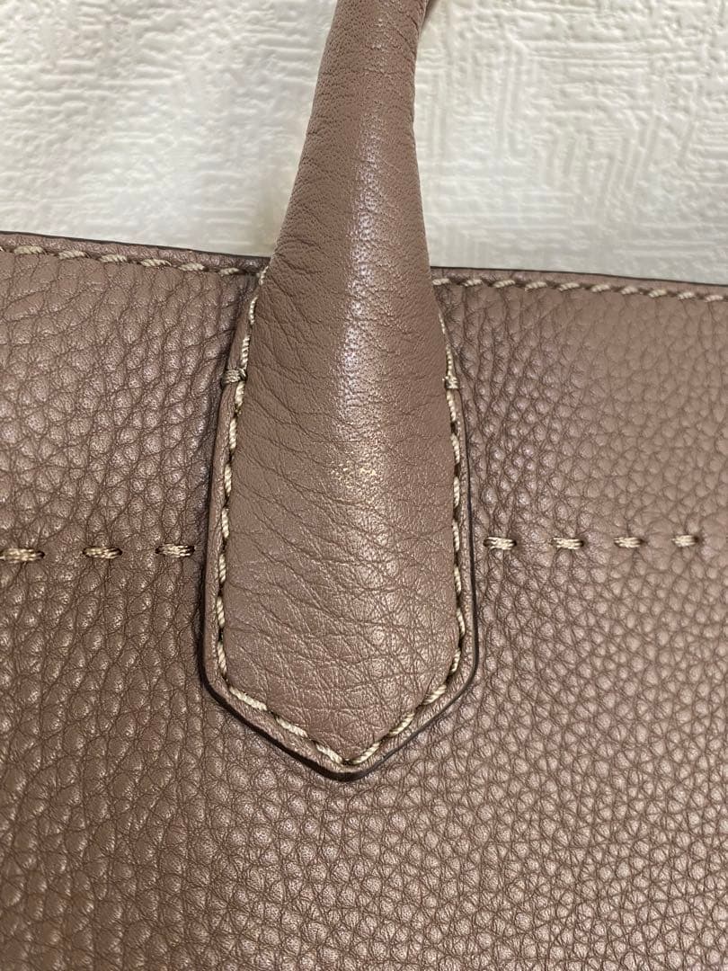 トリーバーチ バッグ(ショルダーストラップ付き)