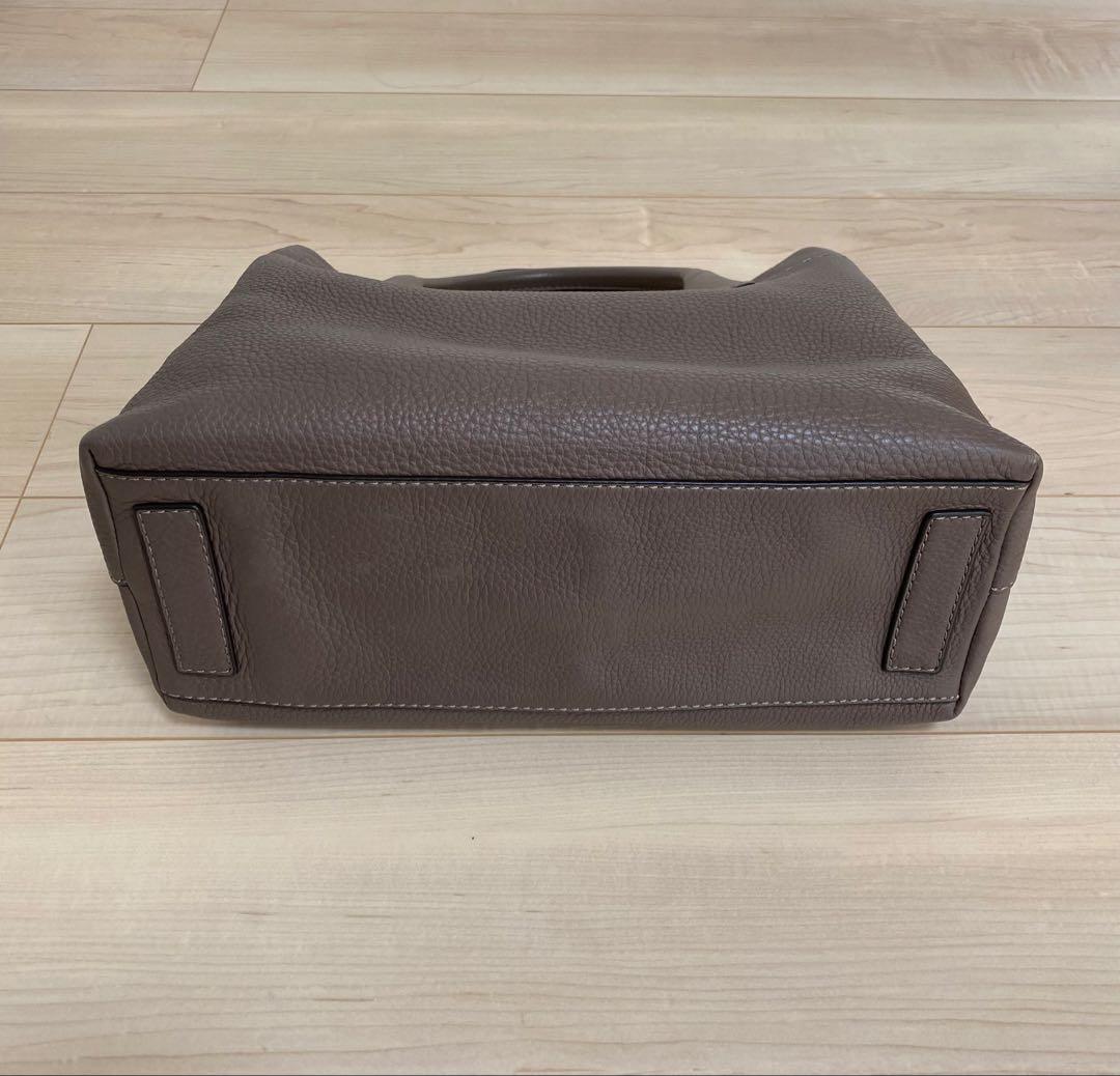 トリーバーチ バッグ(ショルダーストラップ付き)