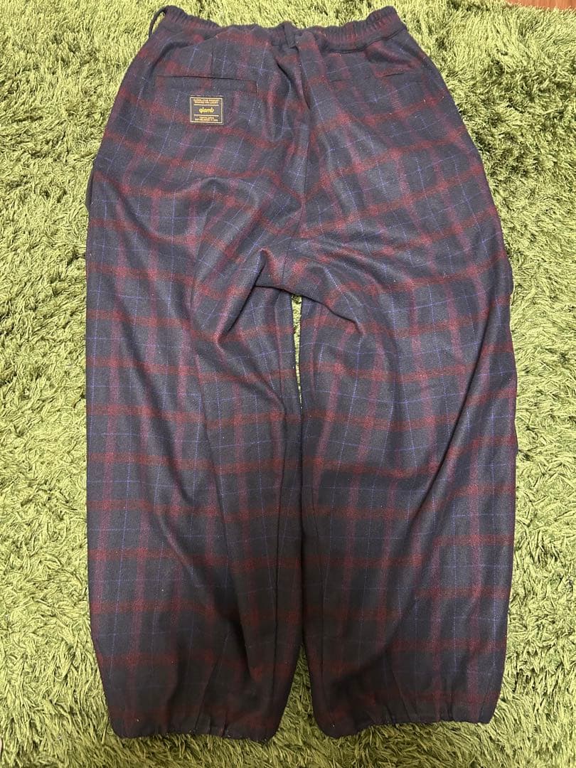 glamb アシンメトリーツイードカーゴパンツ