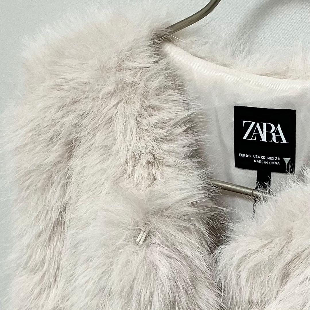 新品・完売品 ZARA ショート フェイクファーベスト XS ライトベージュ