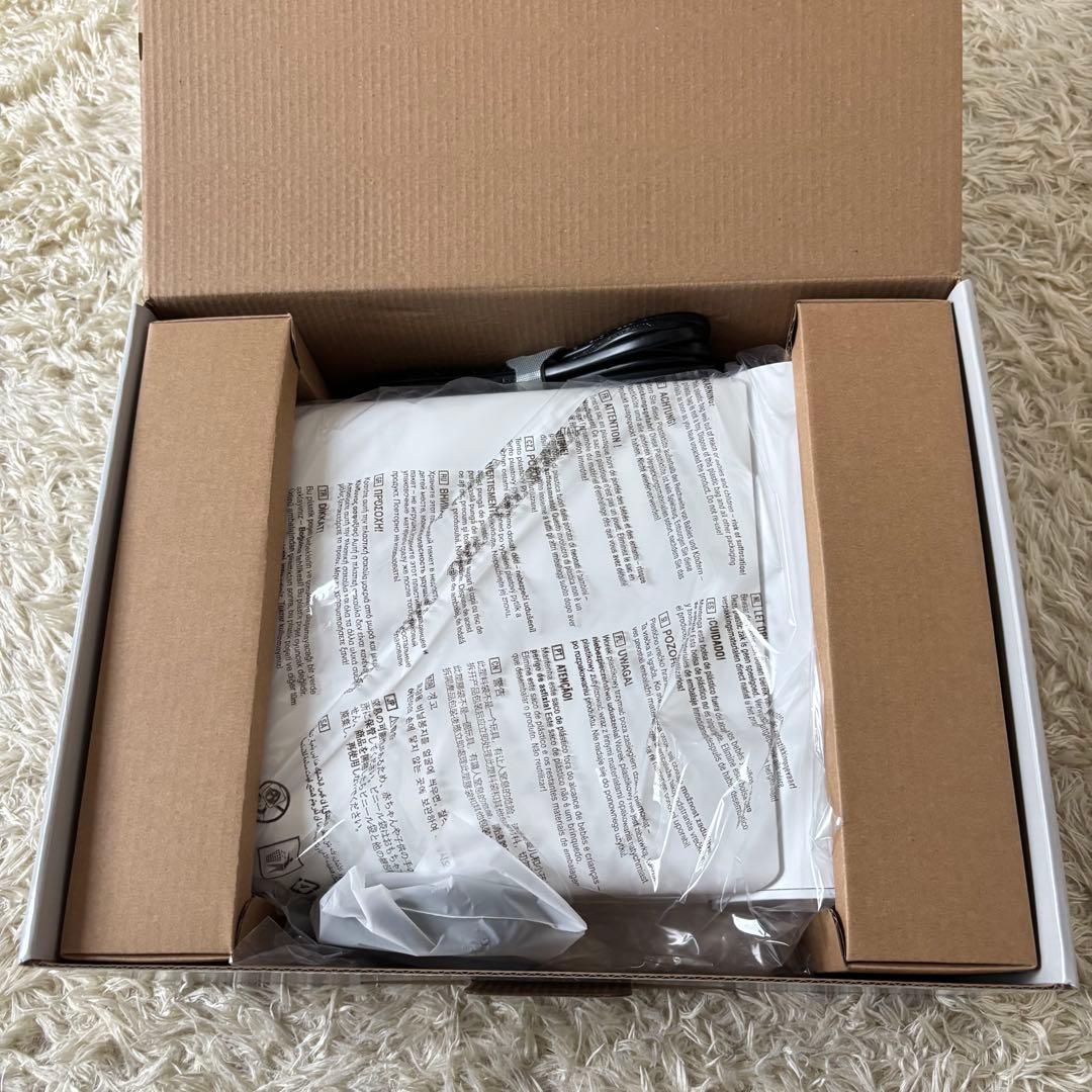 新品未使用　プラスマイナス０　±０　コンパクト衣類乾燥機　XRC-G010