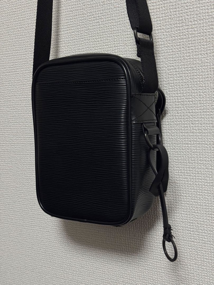 【Vivienne Westwood】型押し レザー ショルダー バッグ