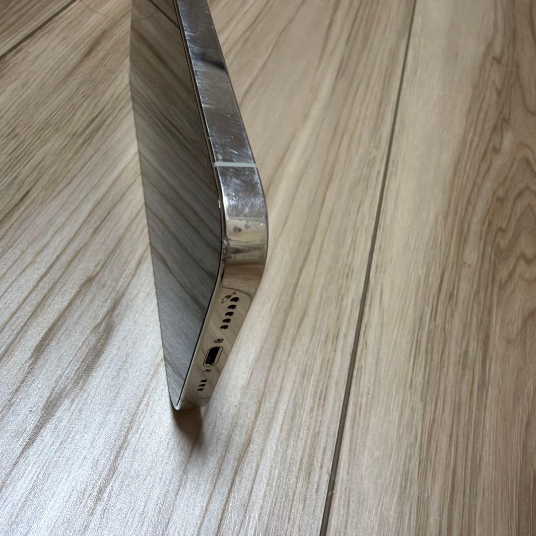 iPhone12 pro シルバー 256GB SIMロック解除・動作確認済