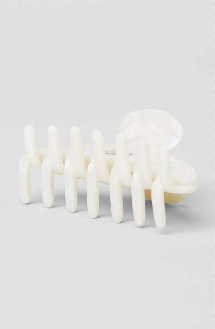 alo yoga ヘアクリップ