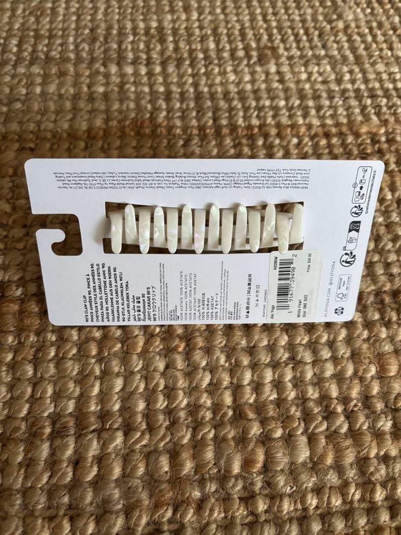 alo yoga ヘアクリップ