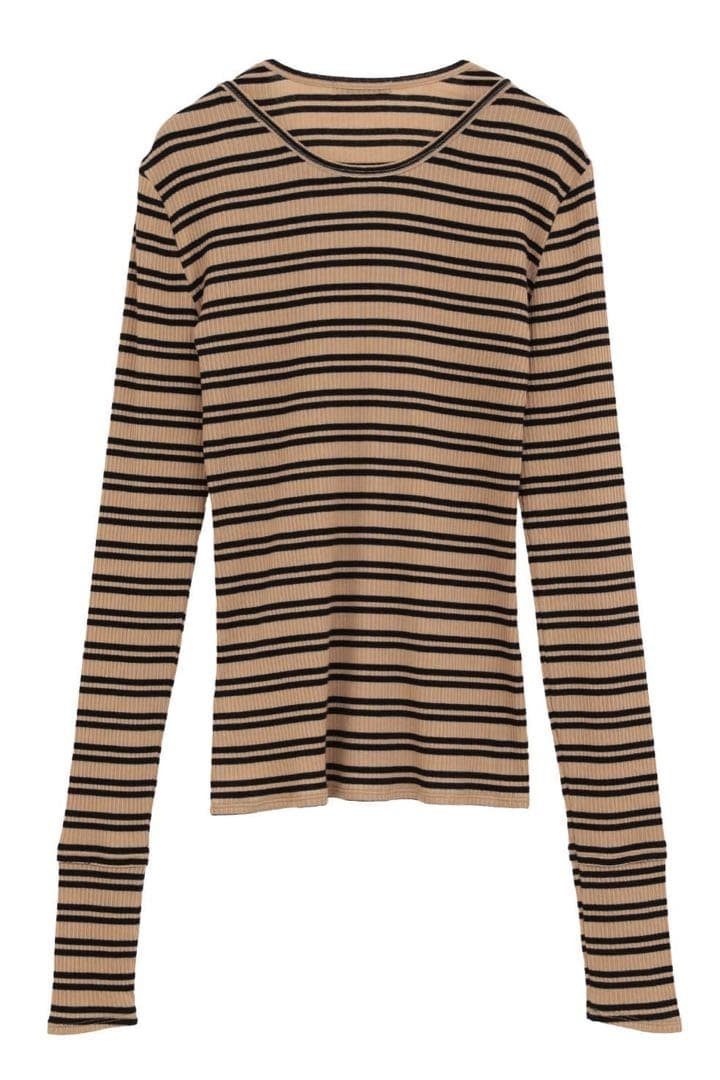 CLANE クラネ　LAYERED SHOULDER CUT TOPS