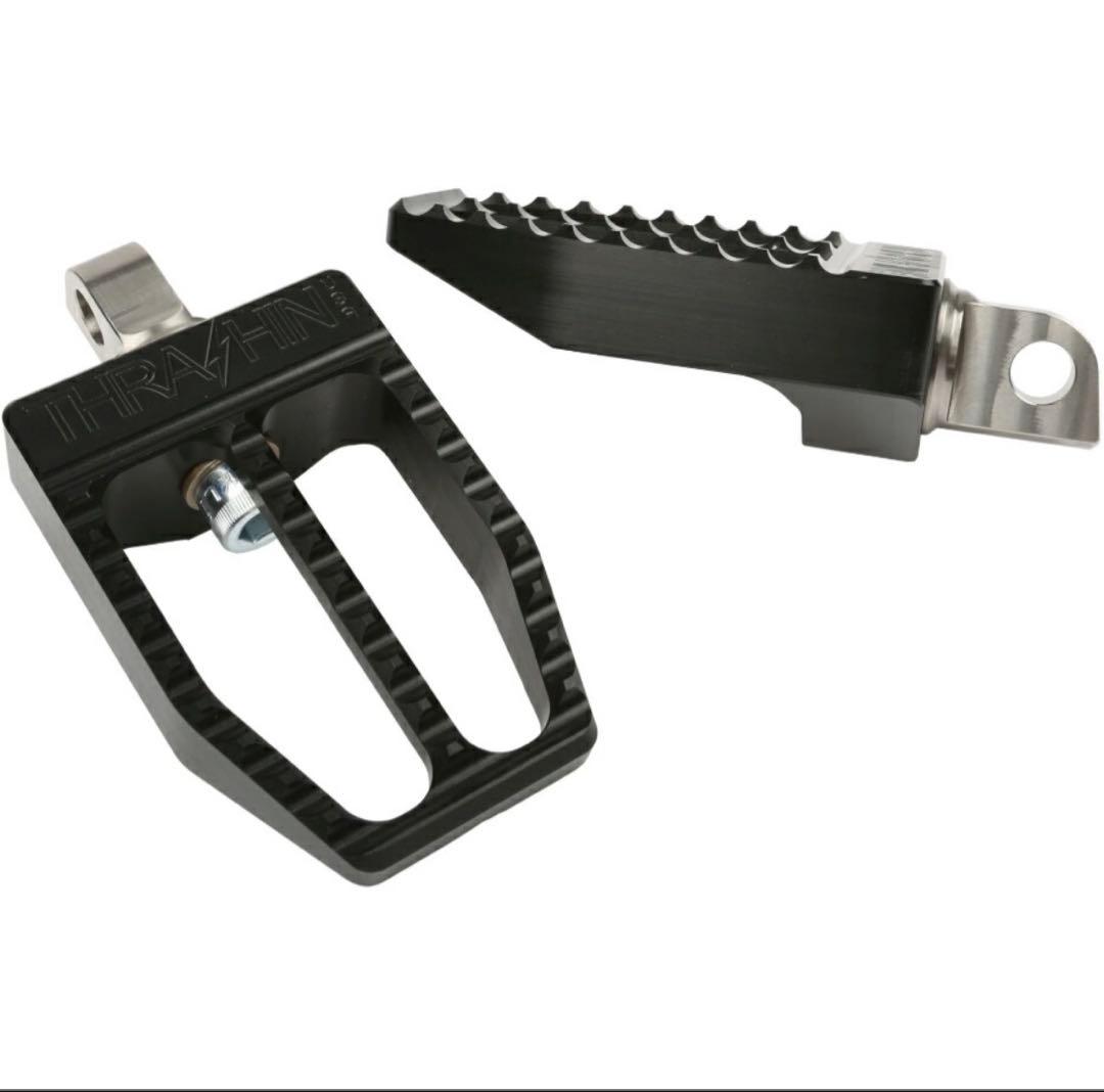 スラッシンサプライ　フットペグ　ハーレー　fxlrst などに