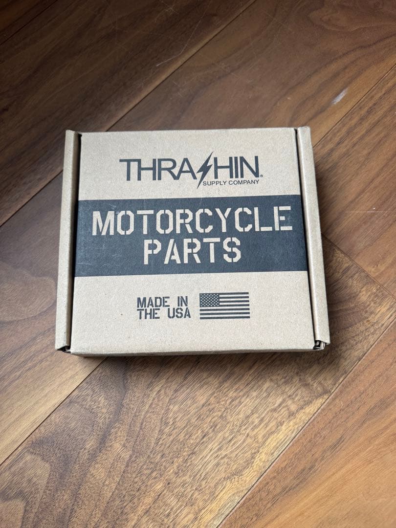 スラッシンサプライ　フットペグ　ハーレー　fxlrst などに