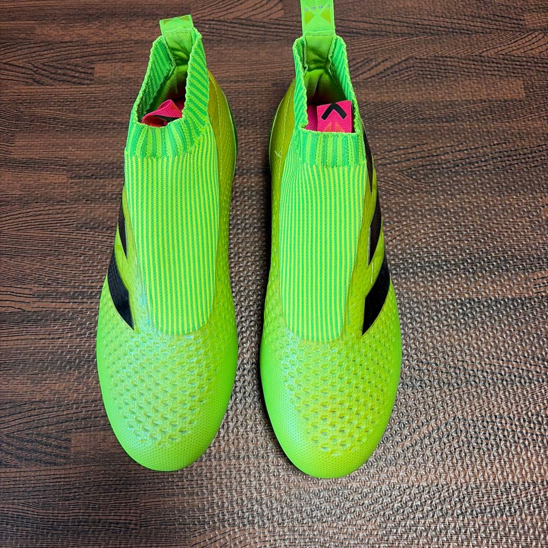 adidas サッカーシューズ スパイク グリーン