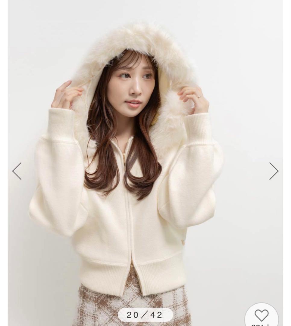 RANDA 2WAYフェイクファーニットパーカー　クリーム　 FREEサイズ