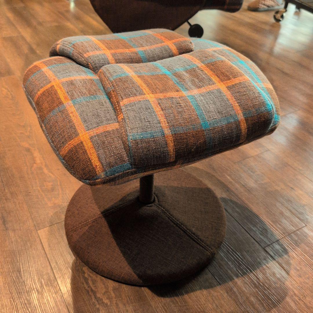 オットマン付き　1人掛けソファ　KEケッテ チェア ブラウン チェック