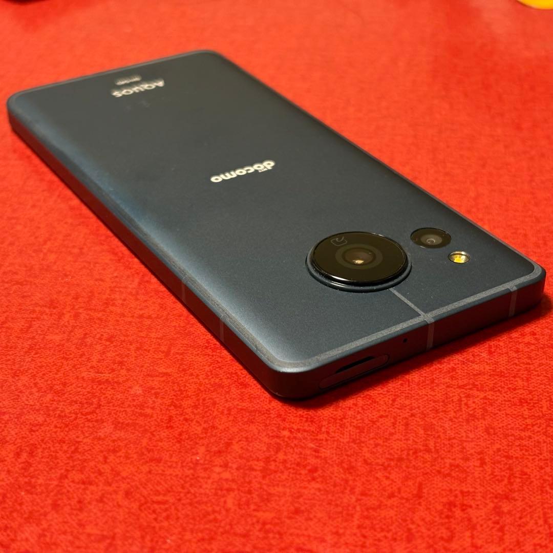 美品 AQUOS sense8 コバルトブラックSIMフリー