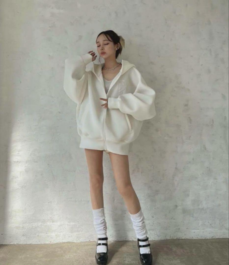 ロゴ刺繍ボンディングフルジップフーディー fiction tokyo