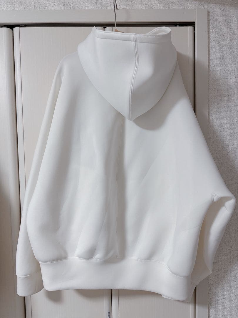 ロゴ刺繍ボンディングフルジップフーディー fiction tokyo