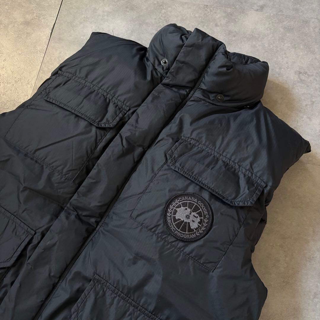【最高級ダウン❗️】美品！カナダグース　ダウンベスト　ブラックレーベル　M 黒